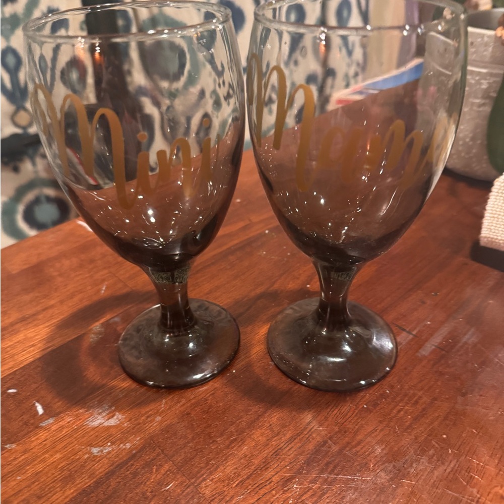 Set of Two mama & mini Glasses with Gold Script